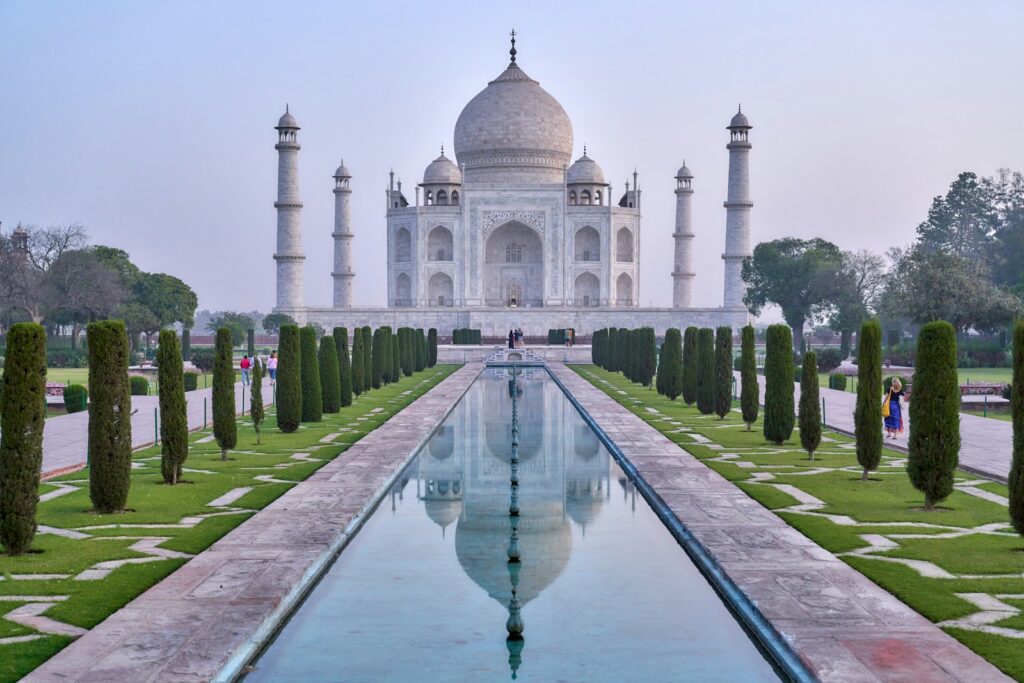 photo of Taj Mahal, Top Ten Wonders of the World 